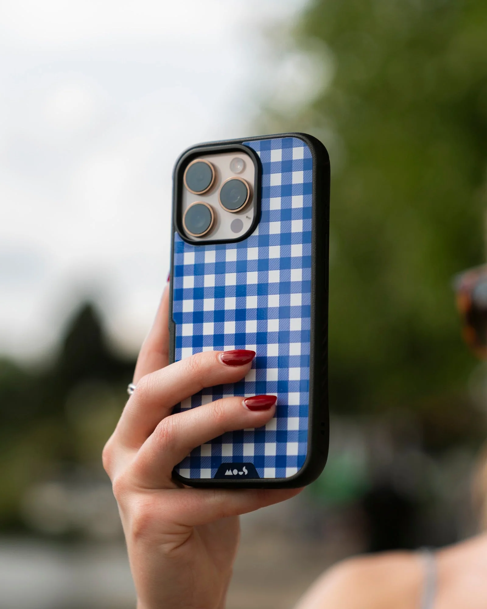Breeze Protective Phone Case - Picnic MagSafe - Image 23